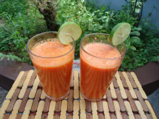 What Are the Benefits of Juicing Carrots